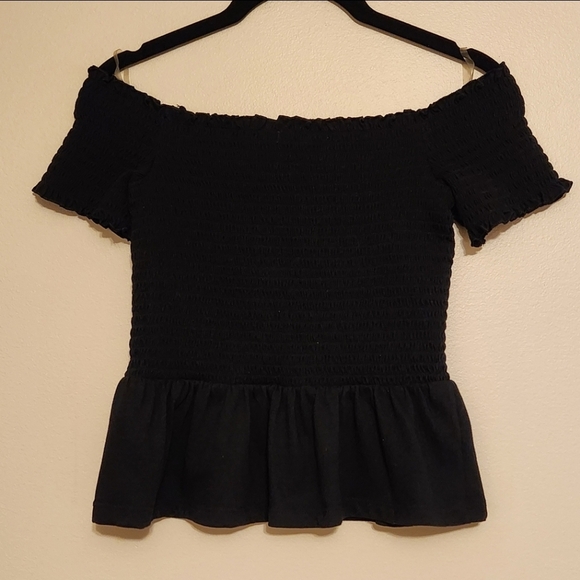 ⭐️ HOST PICK ⭐️ American Eagle Off The Shoulder Black Peplum Shirt - Picture 2 of 3
